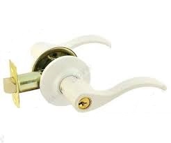 Ручка-защелка "Н-М" (белый) ЗВ2-05 выст